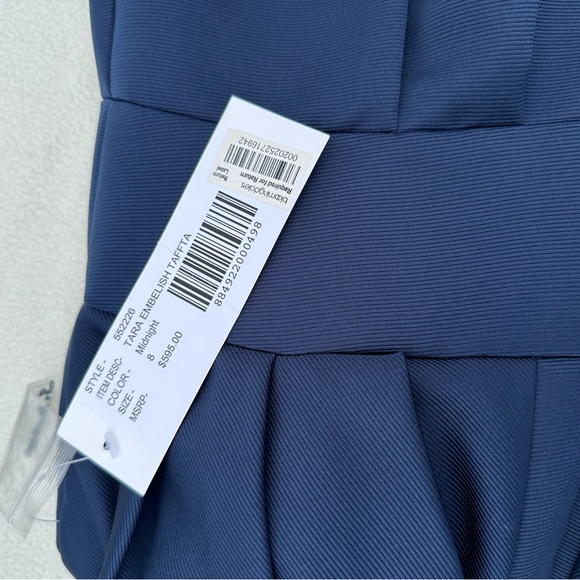 Badgley Mischka midnight blue size 8 - Picture 3 of 10